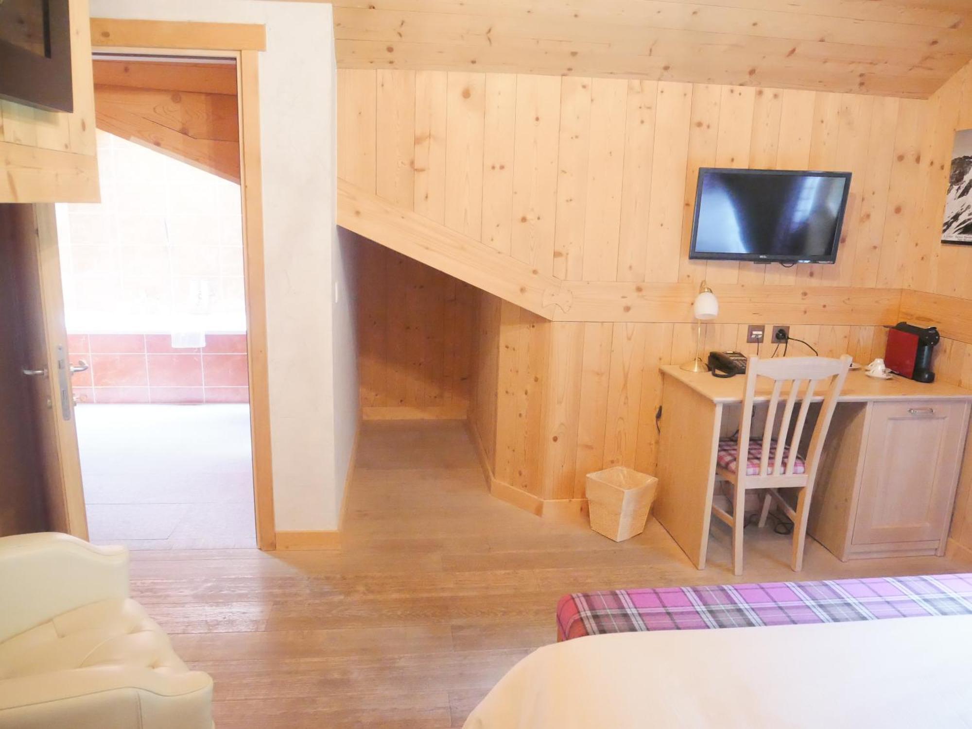 Between Boutique Hotel Chamoson Εξωτερικό φωτογραφία