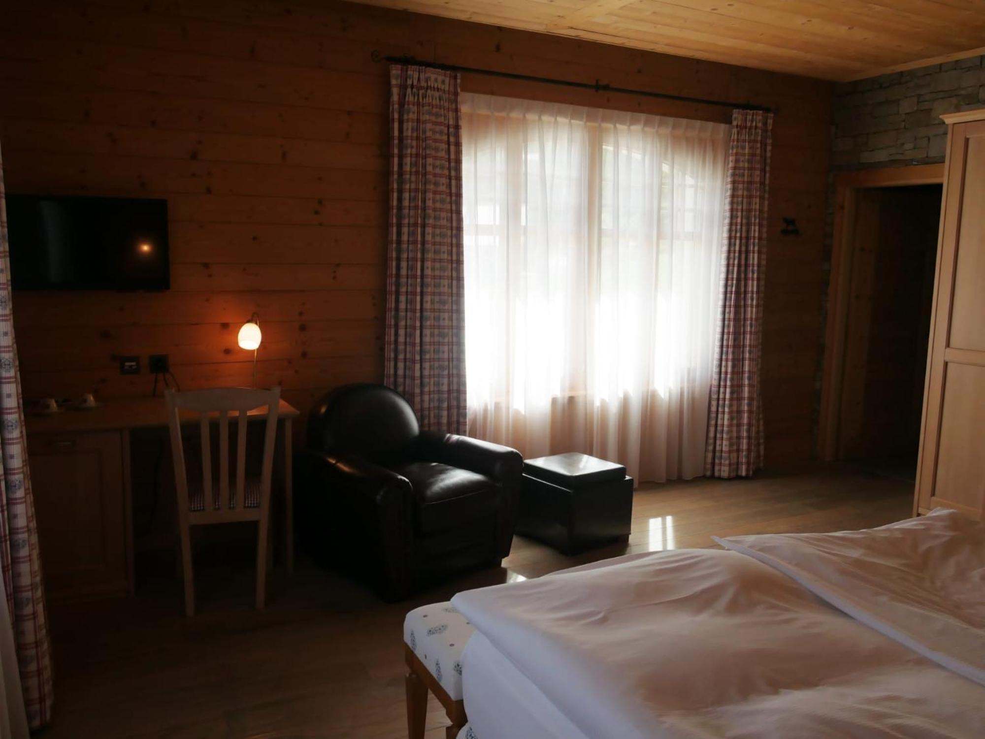 Between Boutique Hotel Chamoson Εξωτερικό φωτογραφία